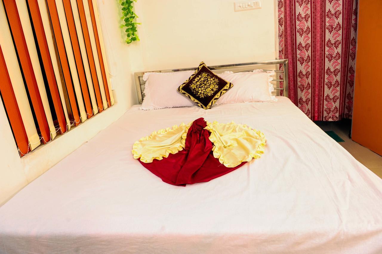 Jayanti Hotel Tarapith Ngoại thất bức ảnh