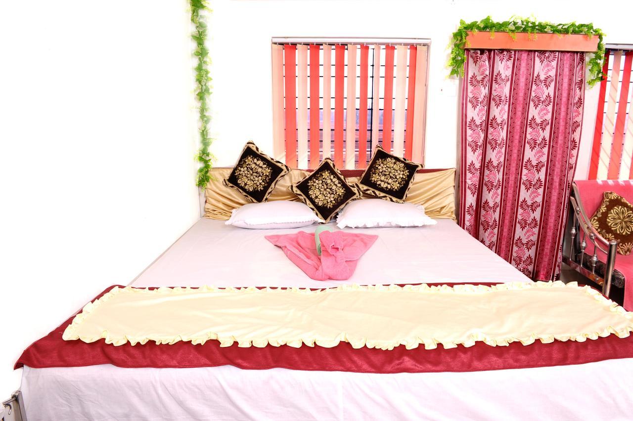 Jayanti Hotel Tarapith Ngoại thất bức ảnh