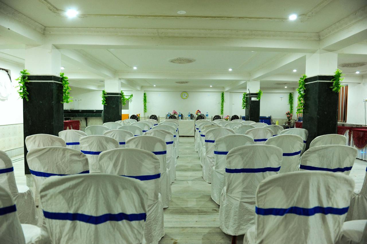 Jayanti Hotel Tarapith Ngoại thất bức ảnh